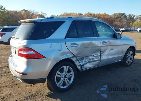 2015 Mercedes-Benz Ml 350 4Matic z USA, uszkodzony, nr VIN 4JGDA5HB1FA507747